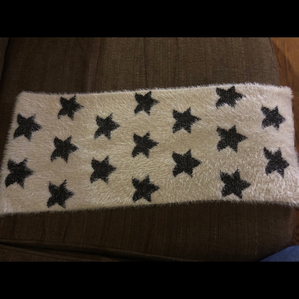 AE scarf